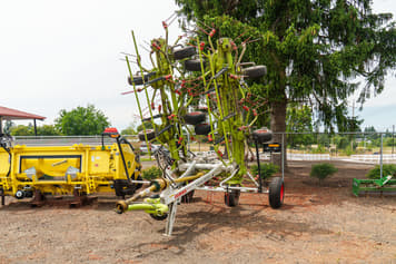 Main image CLAAS Volto 1100T
