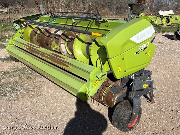 2019 CLAAS 380 Equipment Image0
