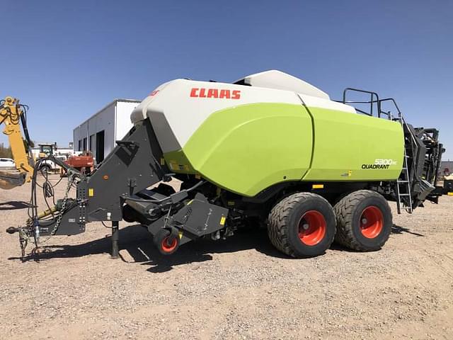 Image of CLAAS 5300RC Quadrant equipment image 3