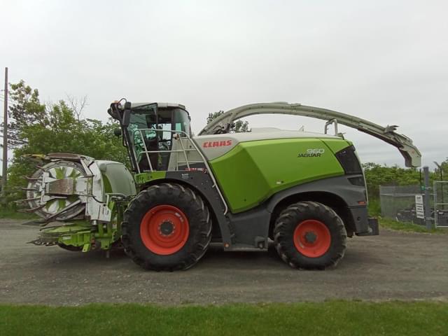 Image of CLAAS Jaguar 960 equipment image 2