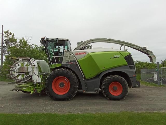 Image of CLAAS Jaguar 960 equipment image 2
