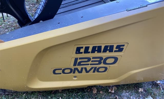 Image of CLAAS 1230 Convio equipment image 2