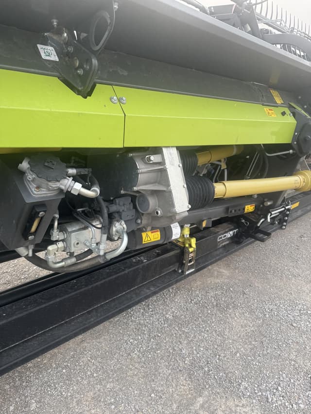 Image of CLAAS 1230 Convio equipment image 4