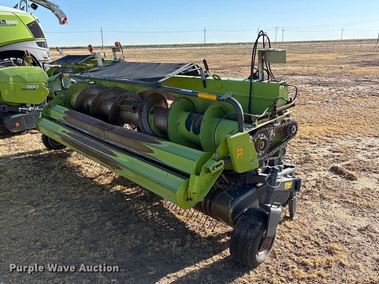 2019 CLAAS 380 Equipment Image0