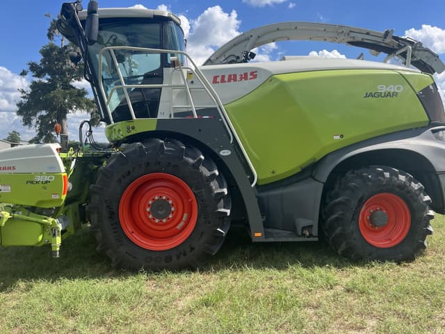 Image of CLAAS Jaguar 940 equipment image 2