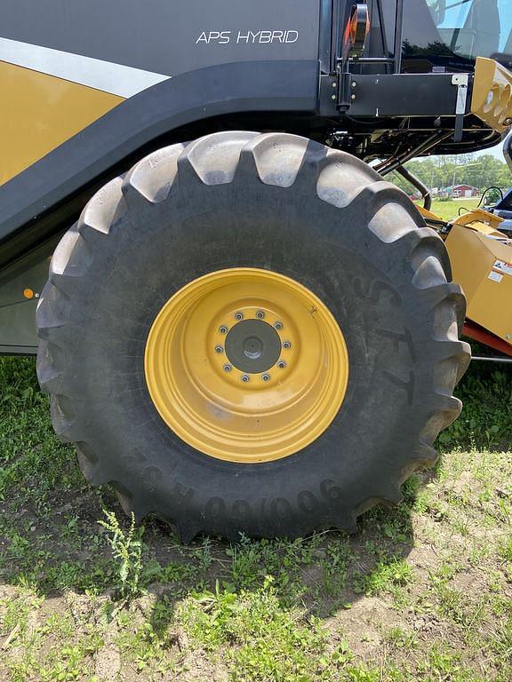 Main image CLAAS Lexion 730 3