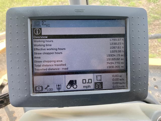 Image of CLAAS LEXION 740 equipment image 3