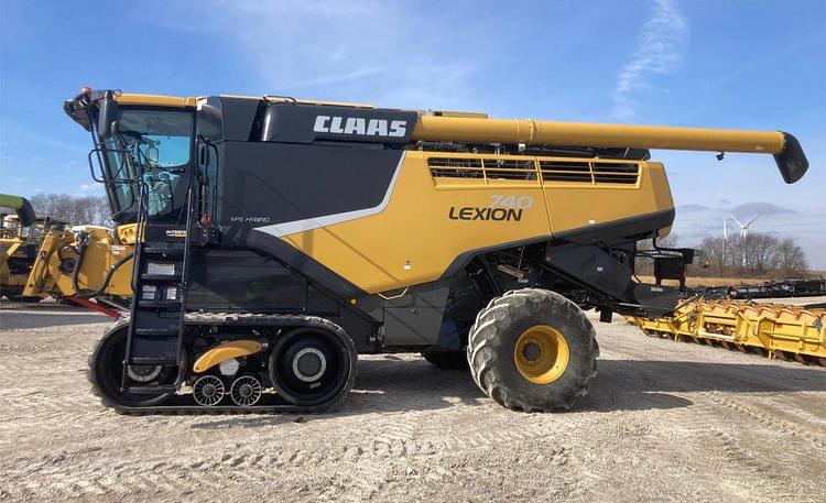 CLAAS LEXION 740TT Combines Class 7 for Sale | Tractor Zoom