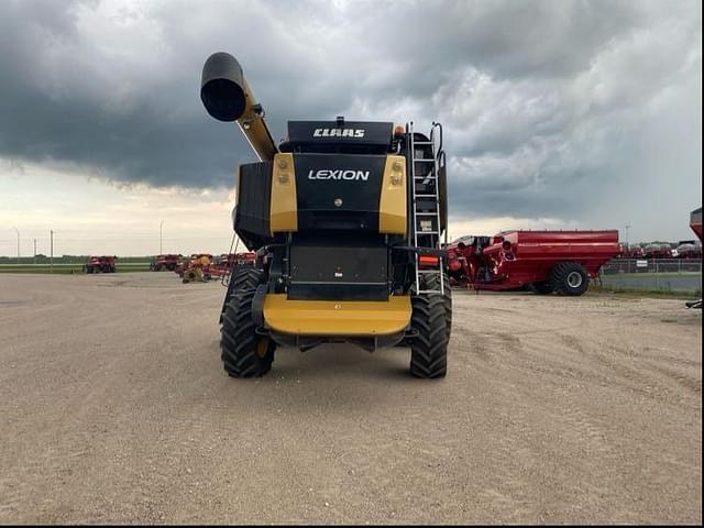 Image of CLAAS LEXION 750 equipment image 3