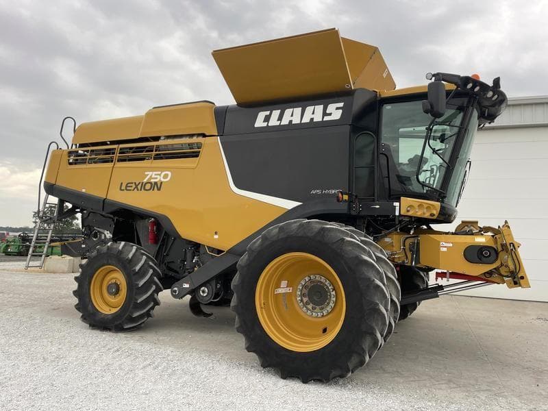 Image of CLAAS LEXION 750 Primary image