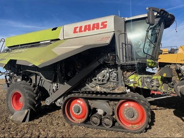 Image of CLAAS Lexion 8700TT Primary image