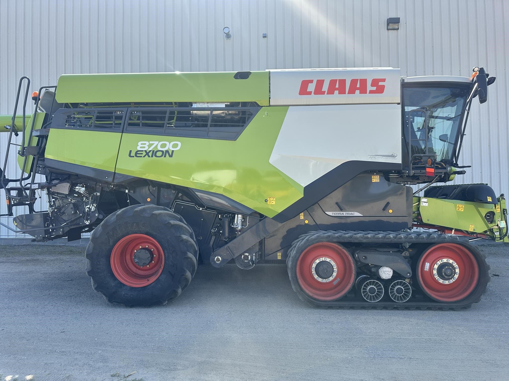 2019 CLAAS Lexion 8700TT Equipment Image0