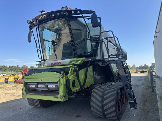 Image of CLAAS Lexion 8700TT equipment image 1