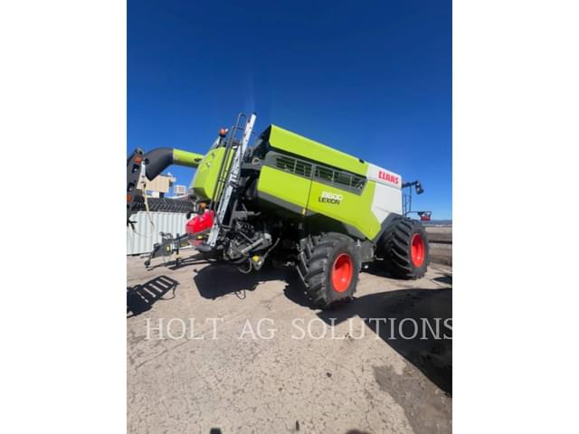 Image of CLAAS Lexion 8600 equipment image 2