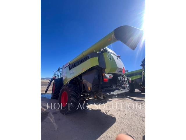 Image of CLAAS Lexion 8600 equipment image 3