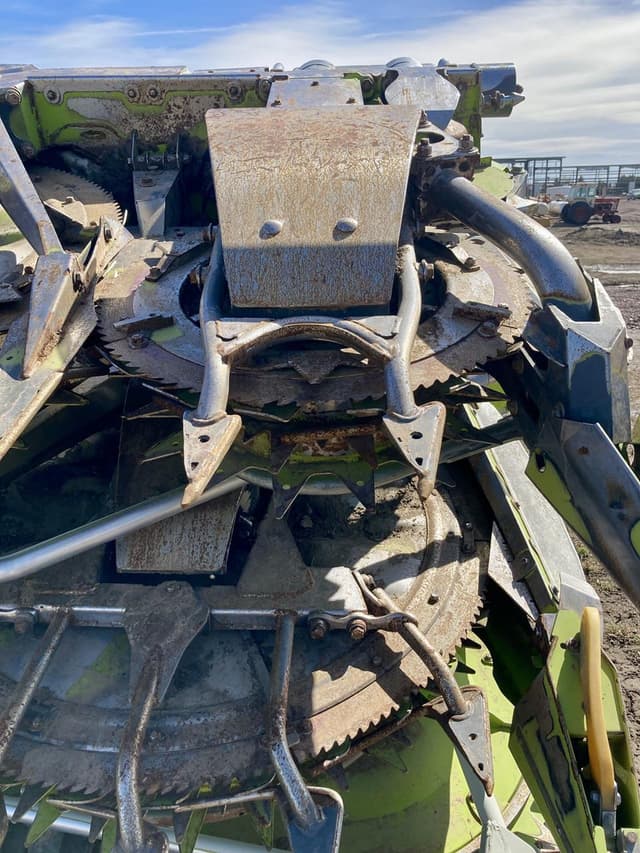 Image of CLAAS Orbis 750 equipment image 4