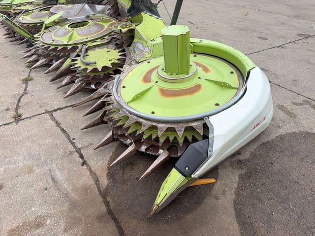Image of CLAAS Orbis 750 equipment image 4