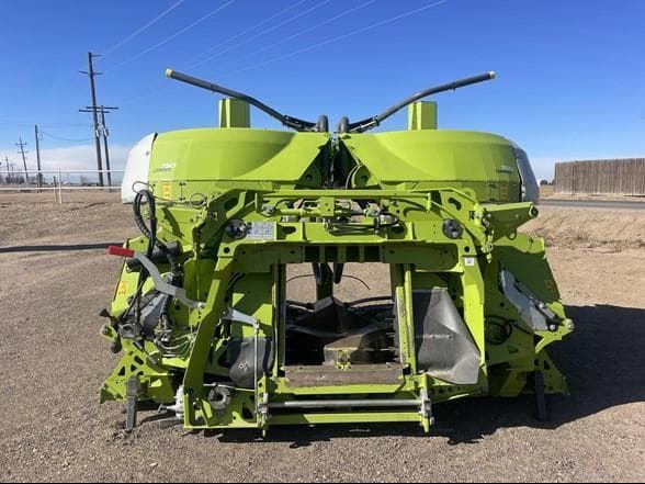 Image of CLAAS Orbis 750 equipment image 2