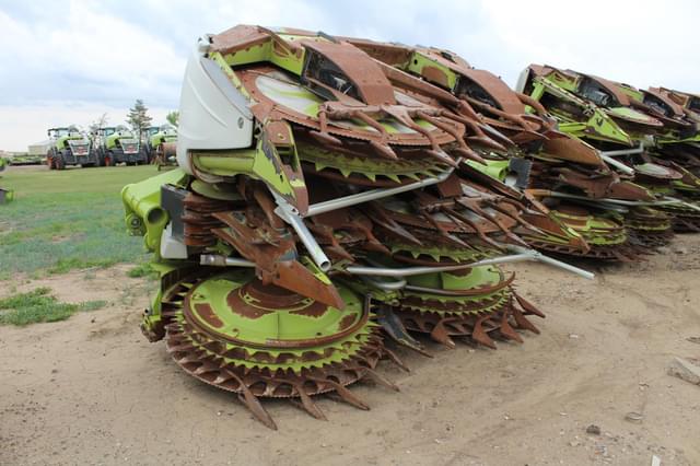 Image of CLAAS Orbis 750 equipment image 2