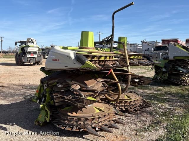 Image of CLAAS Orbis 750 equipment image 2
