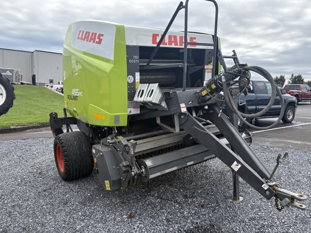 Image of CLAAS Rollant 455RC equipment image 1