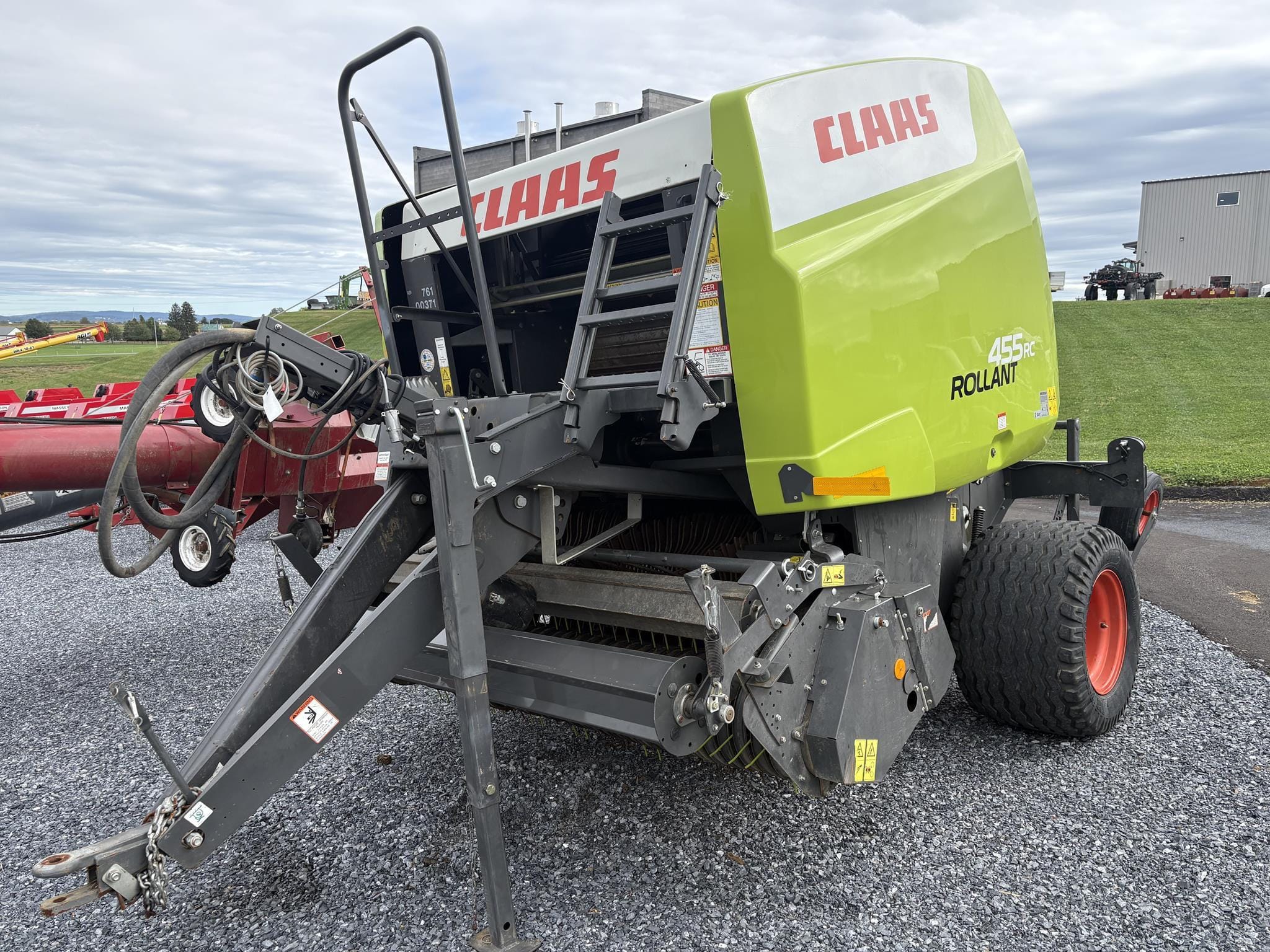 2019 CLAAS Rollant 455RC Equipment Image0