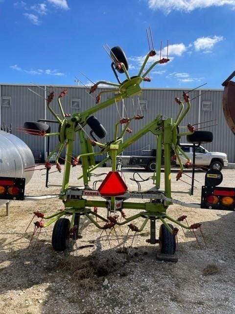 2019 CLAAS Volto 800 TH Equipment Image0