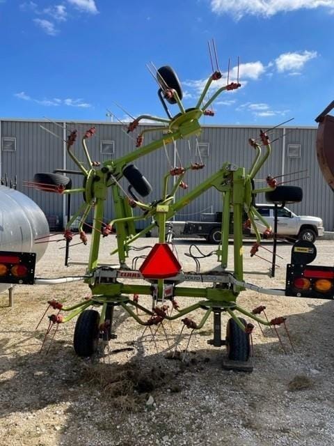 2019 CLAAS Volto 800TH Equipment Image0