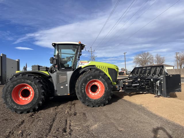 Image of CLAAS Xerion 4500 Trac equipment image 1