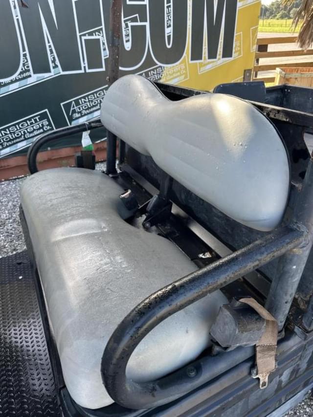 Image of Club Car Carryall 1700 equipment image 4