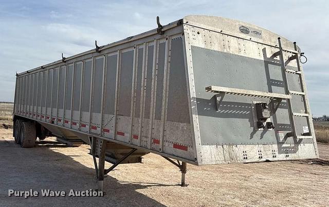 Image of Cornhusker 800 equipment image 2