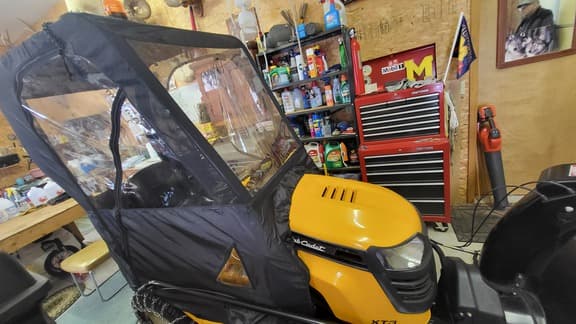 Image of Cub Cadet XT3 GSX equipment image 4