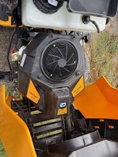 Image of Cub Cadet XT2 LX46 equipment image 4