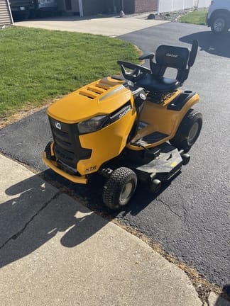 Main image Cub Cadet XT2 LX46