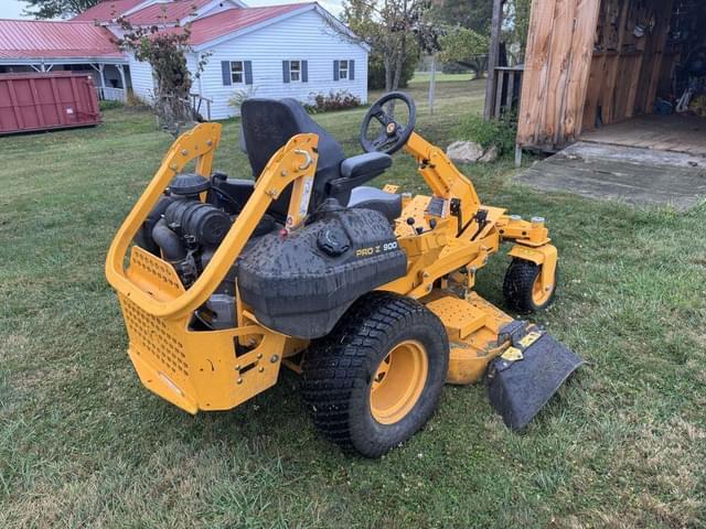 Image of Cub Cadet PRO Z900 equipment image 4