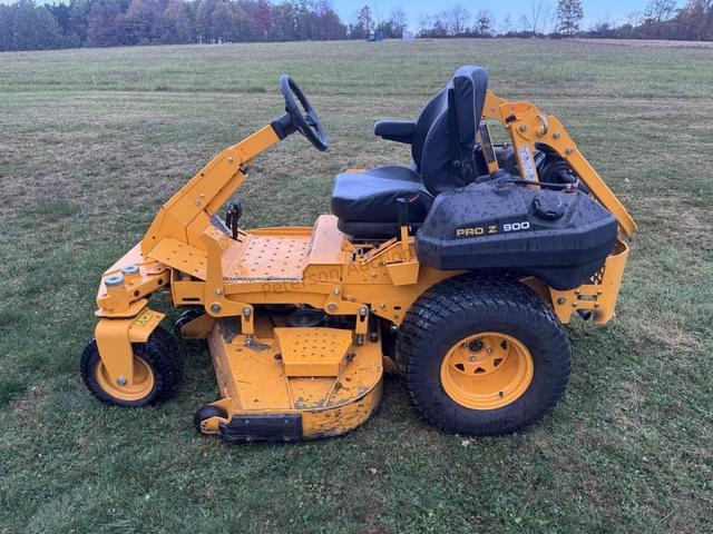 Image of Cub Cadet PRO Z900 equipment image 1