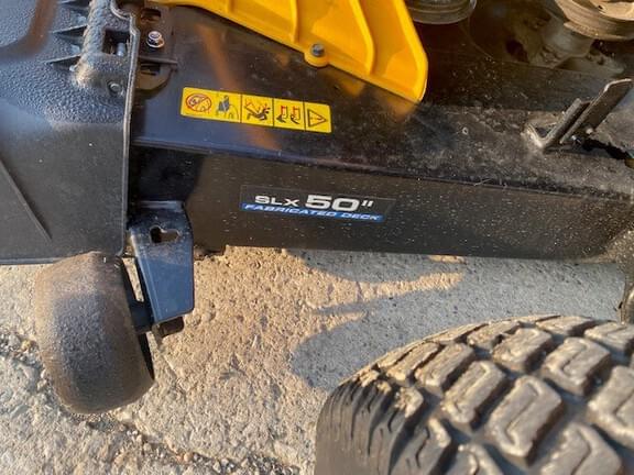 Image of Cub Cadet XT2 SLX50 equipment image 2