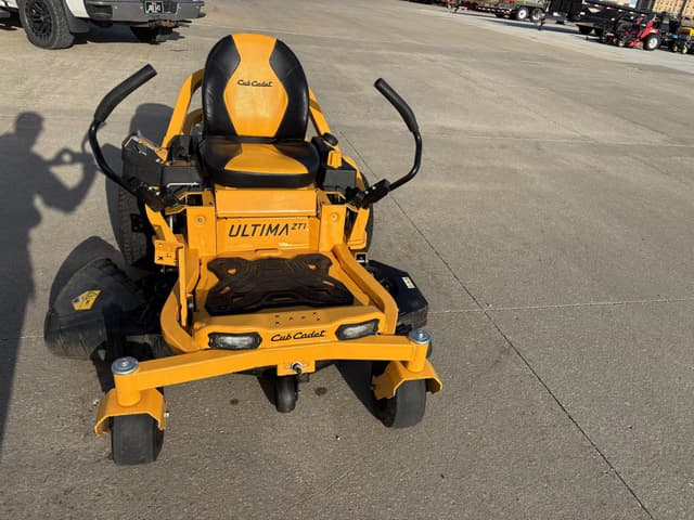 Image of Cub Cadet Ultima ZT1 equipment image 2