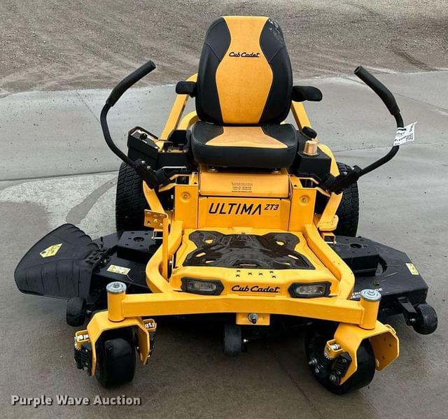 Image of Cub Cadet Ultima ZT3 equipment image 1