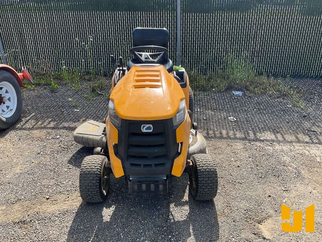 Image of Cub Cadet XT1 equipment image 1