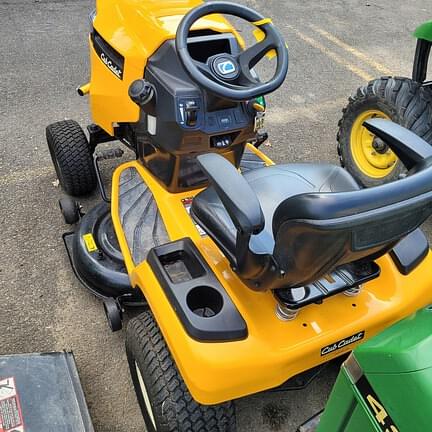 Image of Cub Cadet XT2 LX42 equipment image 1