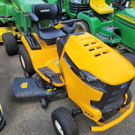 Image of Cub Cadet XT2 LX42 equipment image 2