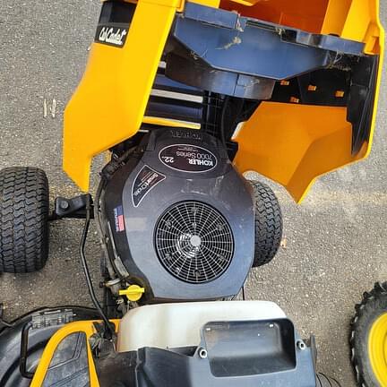 Image of Cub Cadet XT2 LX42 equipment image 4