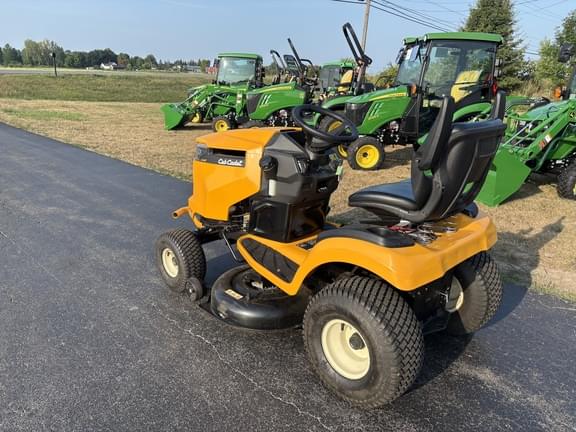 Image of Cub Cadet XT2 equipment image 1