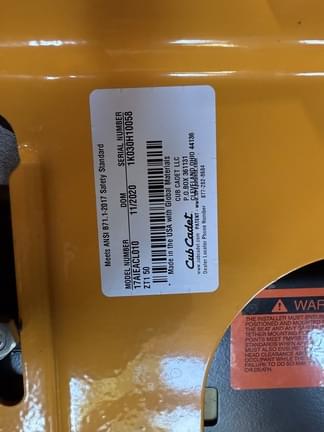 Image of Cub Cadet Ultima ZT1 equipment image 3