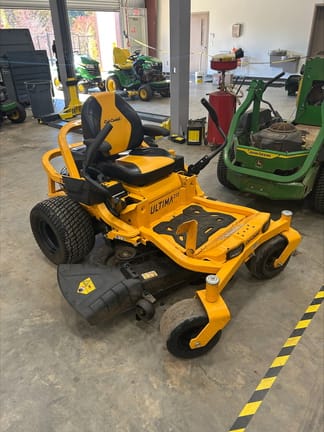 2019 Cub Cadet Ultima ZT2 Equipment Image0
