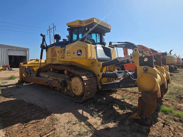 Image of John Deere 1050K equipment image 2