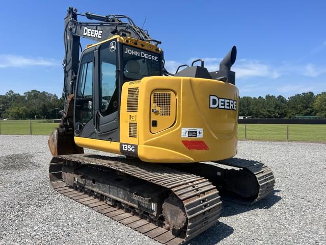 Image of John Deere 135G equipment image 2