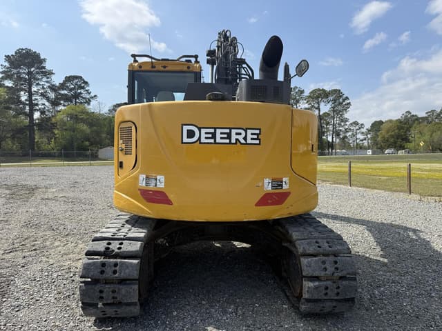 Image of John Deere 135G equipment image 3