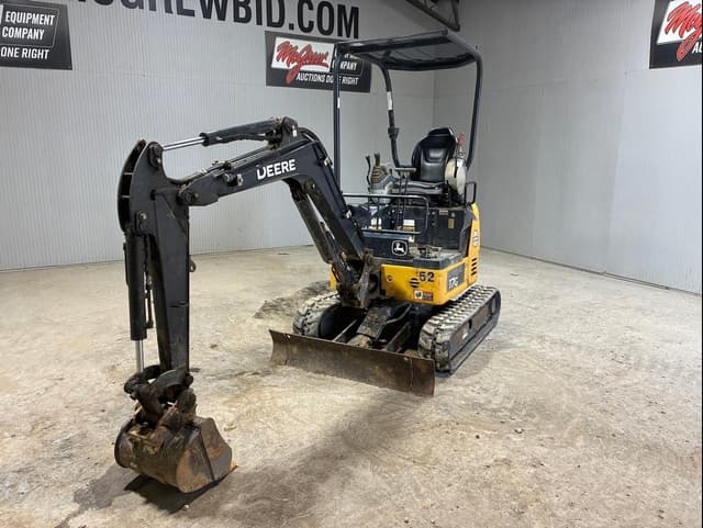 Image of John Deere 17G equipment image 1